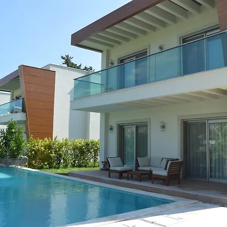 Neon Tuerkbuekue Villas *