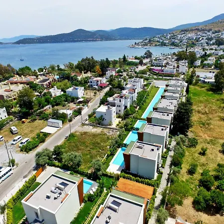 Neon Tuerkbuekue Villas * Bodrum